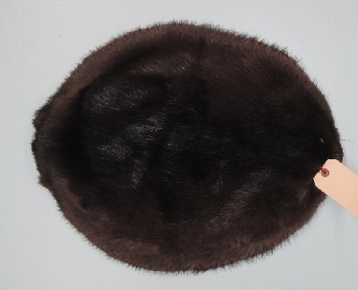 Picture of this lot Tanned Round Beaver Hides, Furs, Pelts, Skins