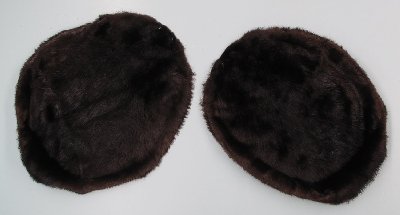 Picture of this lot Tanned Round Beaver Hides, Furs, Pelts, Skins