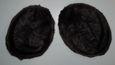 Picture of this lot Tanned Round Beaver Hides, Furs, Pelts, Skins