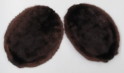 Picture of this lot Tanned Round Beaver Hides, Furs, Pelts, Skins