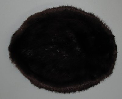 Picture of this lot Tanned Round Beaver Hides, Furs, Pelts, Skins
