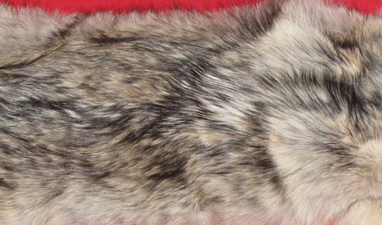Tanned Furs : WOLF (7480-2177) : hideandfur.com